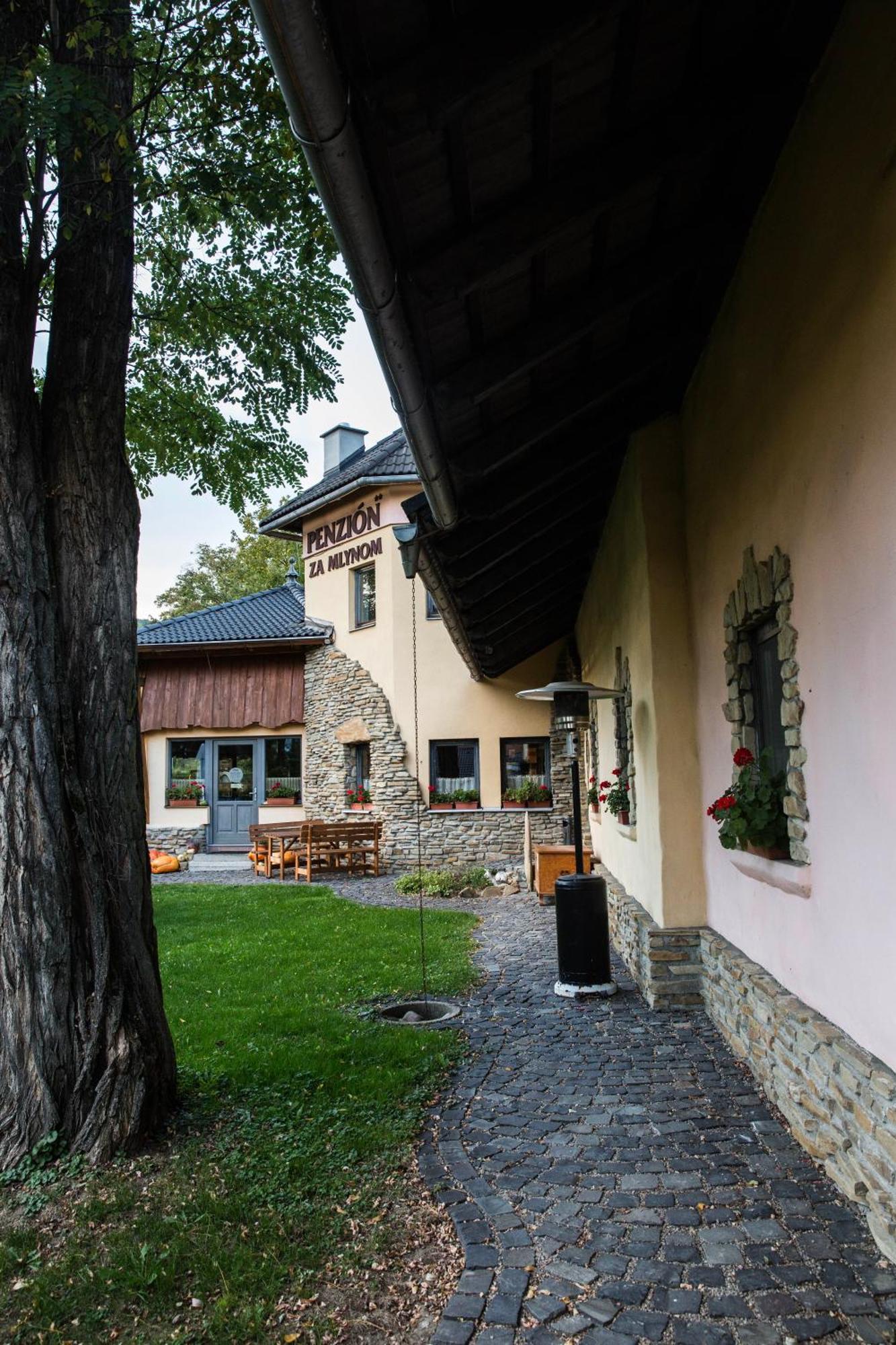Penzion Za Mlynom Liptovská Teplá Buitenkant foto